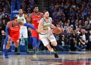 ac米兰体育官网-骑士不敌绿军：海沃德全场最高分带队获胜