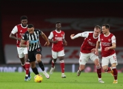 米兰体育官网-阿森纳胜伯恩利，继续奔向欧冠资格