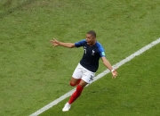 米兰体育-外国篮球明星荣获最佳球员奖