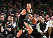 米兰体育网页版-绿军擒黄蜂，泰特姆35分全场最高的简单介绍