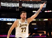 米兰体育app-灰熊力克火箭，豪取四连胜