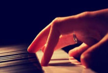 ac米兰-恩菲尔德攻防火力全开，防守迎挑战