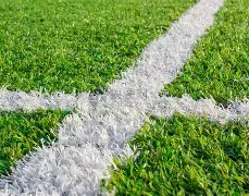 球场之上的硬仗让人屏息凝神