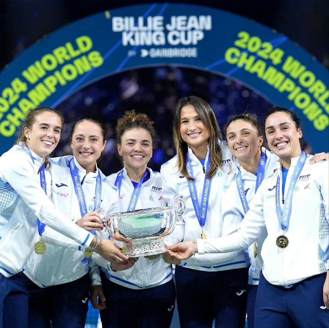 乌拉圭女足队员获赛季最佳球员奖