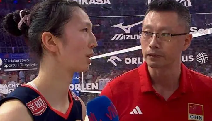 波兰队后拖后腿，临危受命突围！