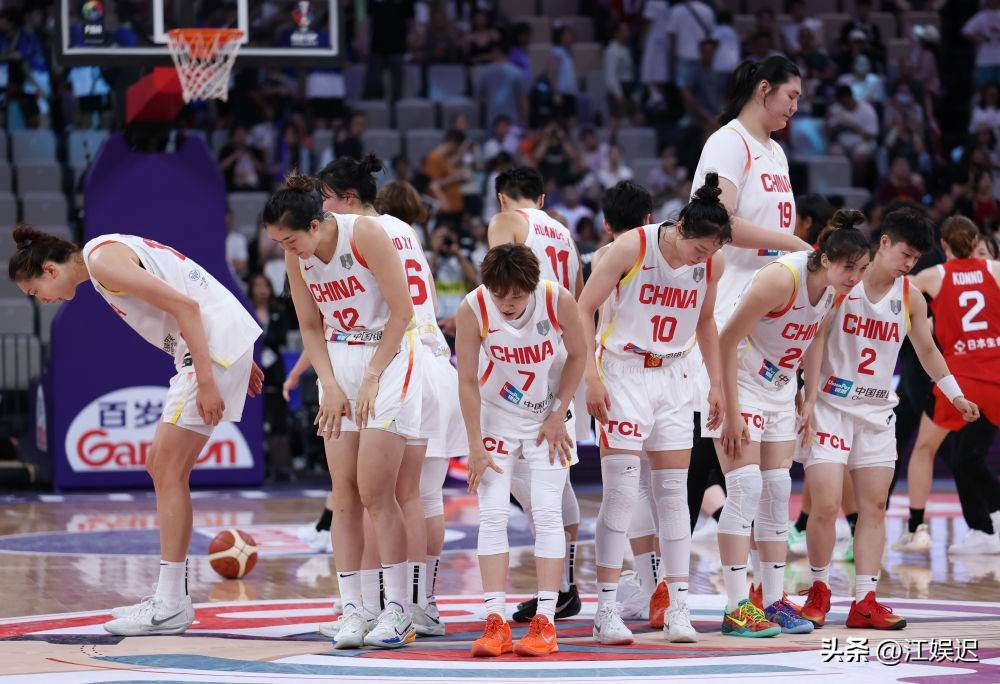 波兰队后拖后腿，临危受命突围！