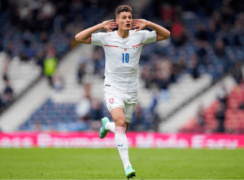 捷克奥米亚队逆袭,主场胜利雄心昂扬 捷克奥米亚队逆袭,主场胜利雄心昂扬