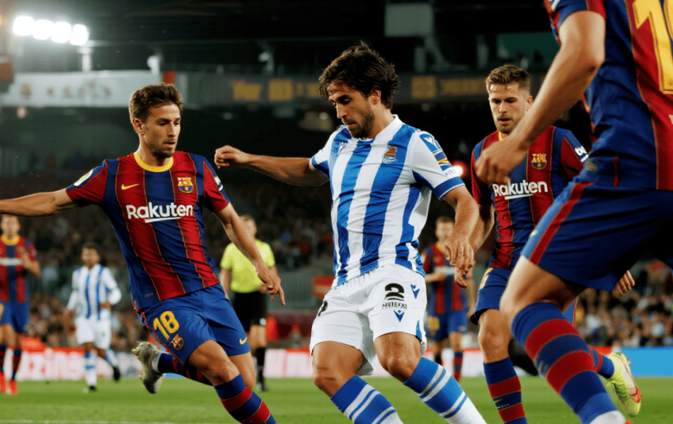 包含莱万特击败对手，取得进球领先的词条