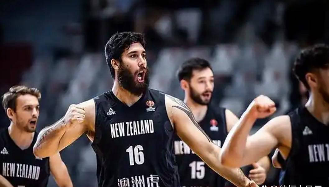 新西兰队在比赛中取得惊险胜利