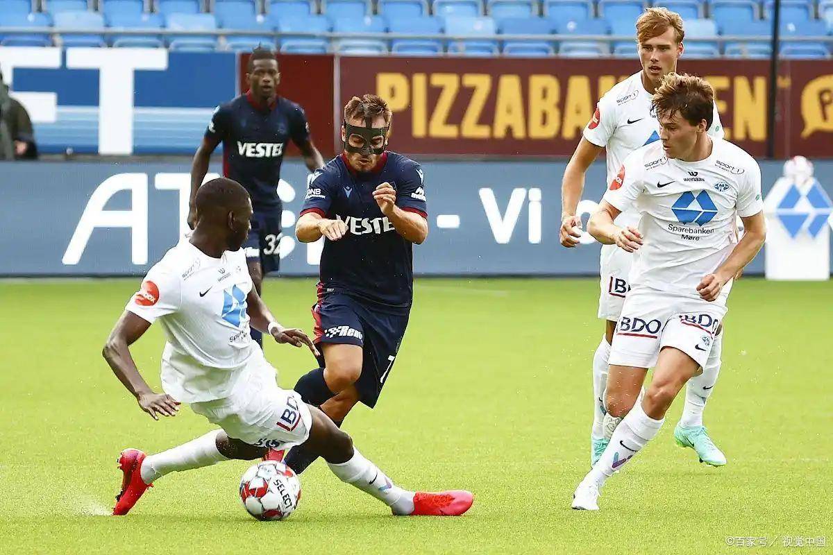 弗罗西诺内主场险胜,状态回暖 弗罗西诺内主场险胜,状态回暖