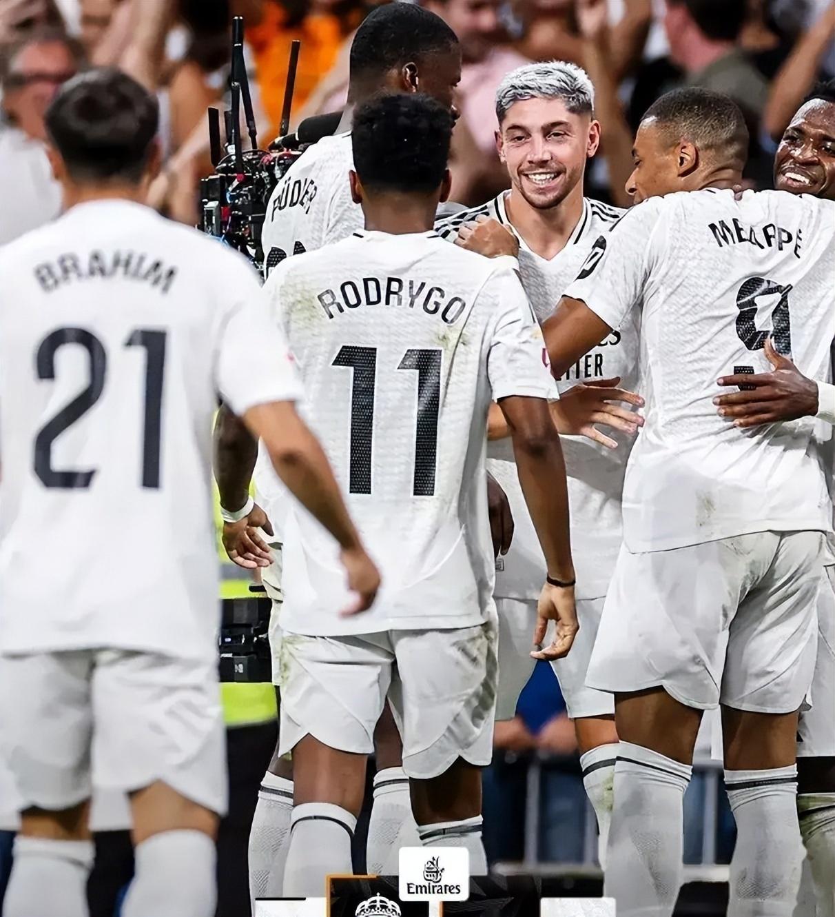 欧洲豪门西甲球队之间的较量愈发激烈,精彩连连 欧洲豪门西甲球队之间的较量愈发激烈,精彩连连