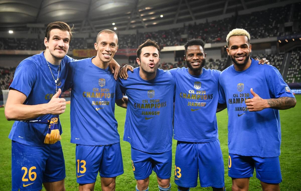 高拉特进球难救主,广州恒大遭遇江苏苏宁绝平 高拉特进球难救主,广州恒大遭遇江苏苏宁绝平