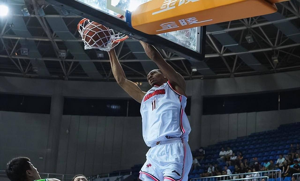 关于广东宏远队士气高涨,挑战排名第一的对手的信息 关于广东宏远队士气高涨,挑战排名第一的对手的信息