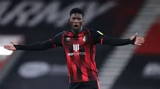 比利亚雷亚尔意外负于奥萨苏纳，客场结束的简单介绍