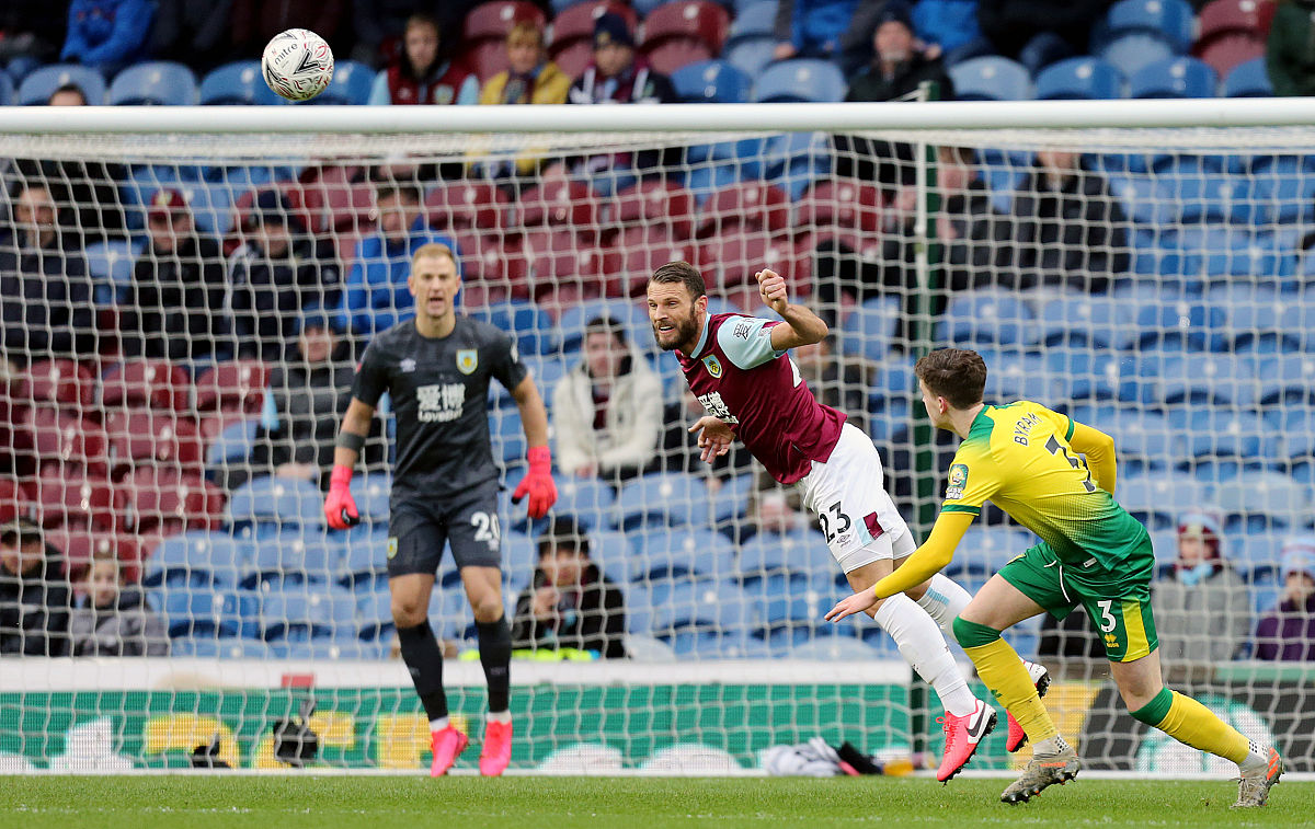 博洛尼亚主场失利，乌迪内斯连胜止步