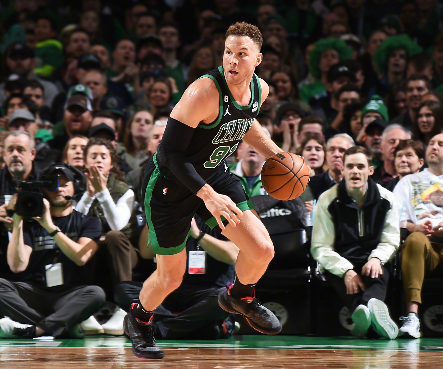 绿军擒黄蜂,泰特姆35分全场最高的简单介绍 绿军擒黄蜂,泰特姆35分全场最高的简单介绍