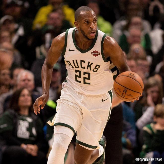 包含雄鹿力克魔术，安特托昆博继续发威！的词条