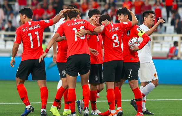 韩国羽毛球队力克中国羽毛球队,谌龙三分雨点燃全场 韩国羽毛球队力克中国羽毛球队,谌龙三分雨点燃全场